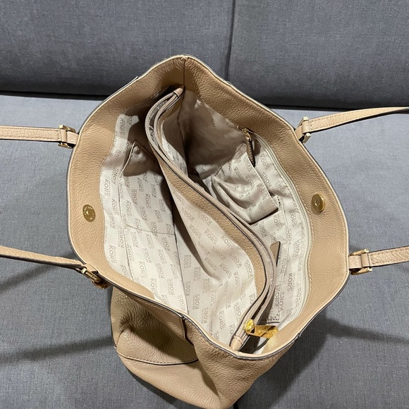 Michael Kors Tote, pale beige. - Picture 4 of 10
